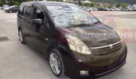 Toyota Isis TAN20006