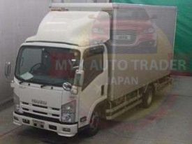 Isuzu Elf Van JM10067