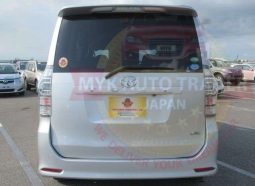 TOYOTA VOXY ZS JM10073 full