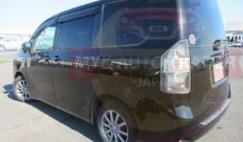 TOYOTA VOZY JM10050 full