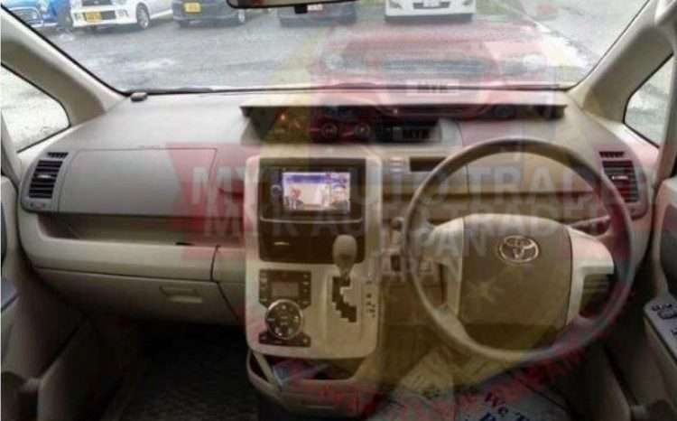 Toyota Noah KN10002 full