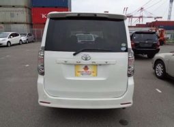 TOYOTA VOXY ANT8000013 full