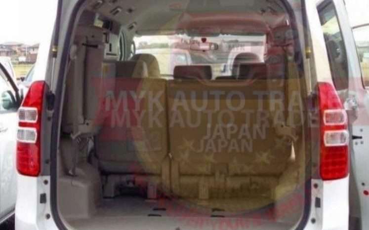 Toyota Noah KN10002 full