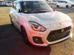 Suzuki Swift STL900004