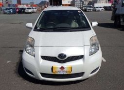 TOYOTA VITZ 1.3F LIMITED II 900005