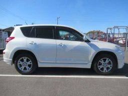 TOYOTA RAV4 4WD STV300048 full