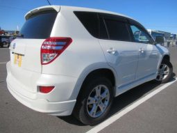 TOYOTA RAV4 4WD STV300048 full