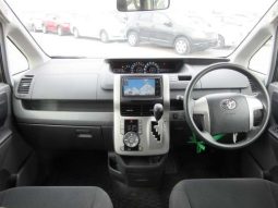 Toyota Noah X L-Selection STV300043 full