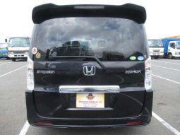 HONDA STEPWAGON SPADA Z STV300049 full