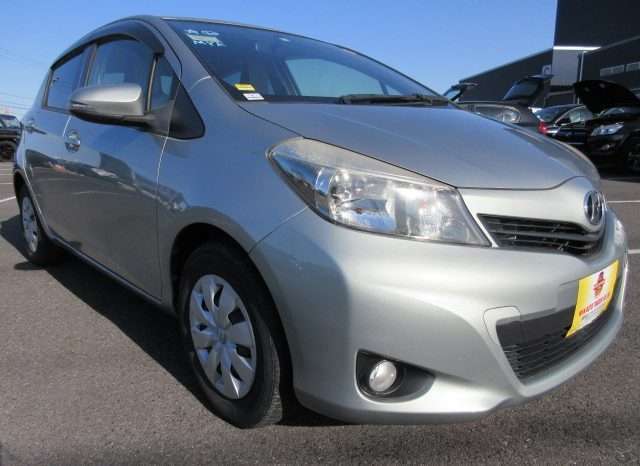 TOYOTA VITZ F ANT8000061 full