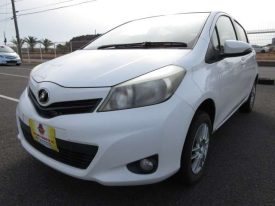 TOYOTA VITZ F 4WD ANT8000060