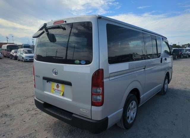 TOYOTA HIACE GUY100016 full